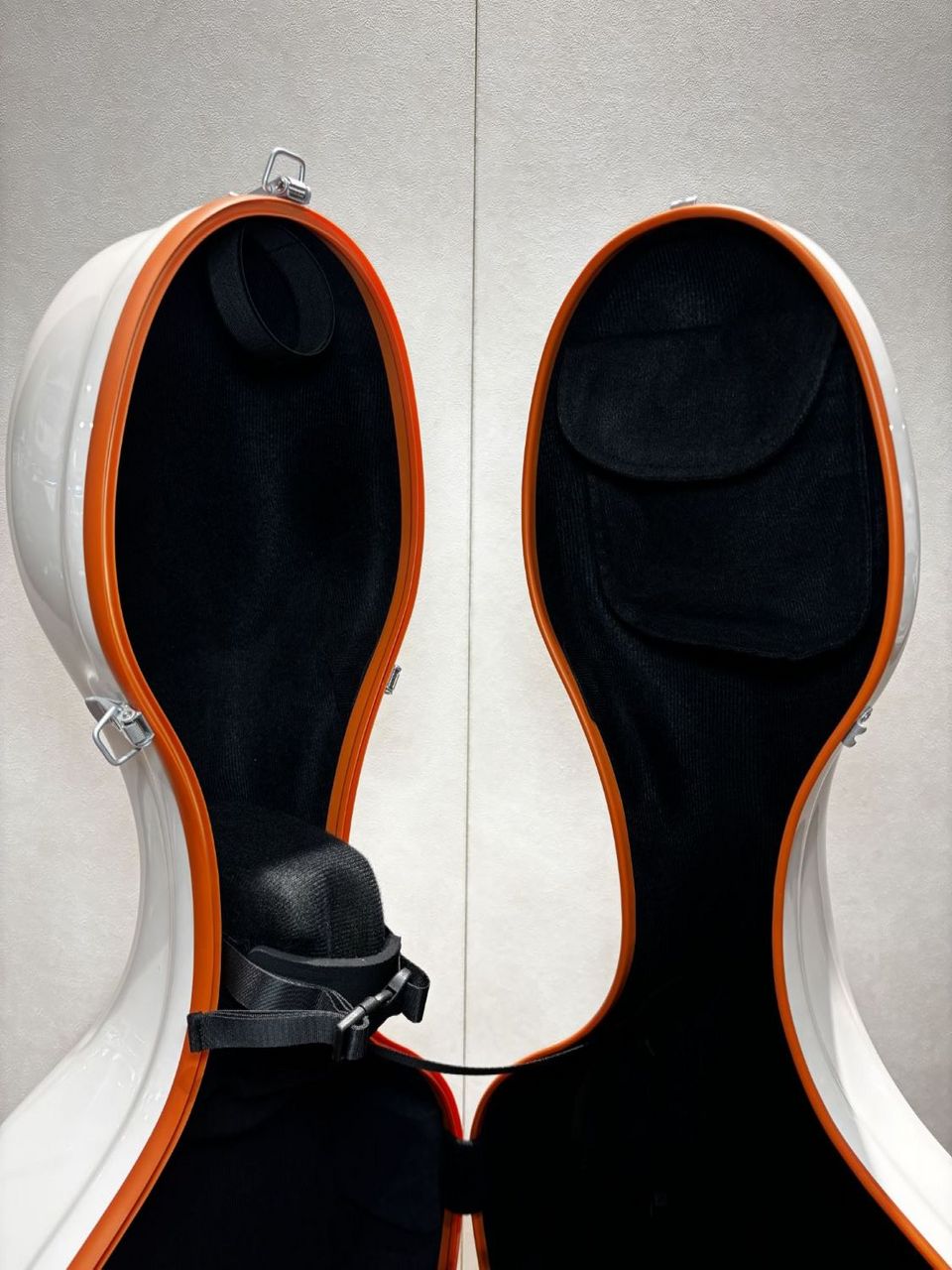 Eastman チェロケース 4/4 スタンダードプラス サンドベージュ