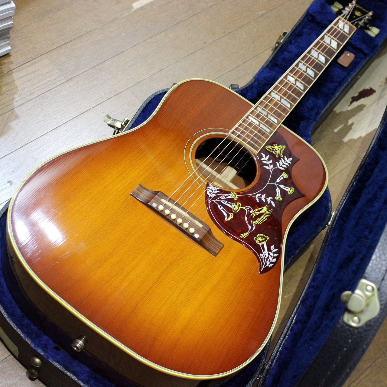 Gibson Gibson Hummingbird ギブソン ハミングバード 2004年製です
