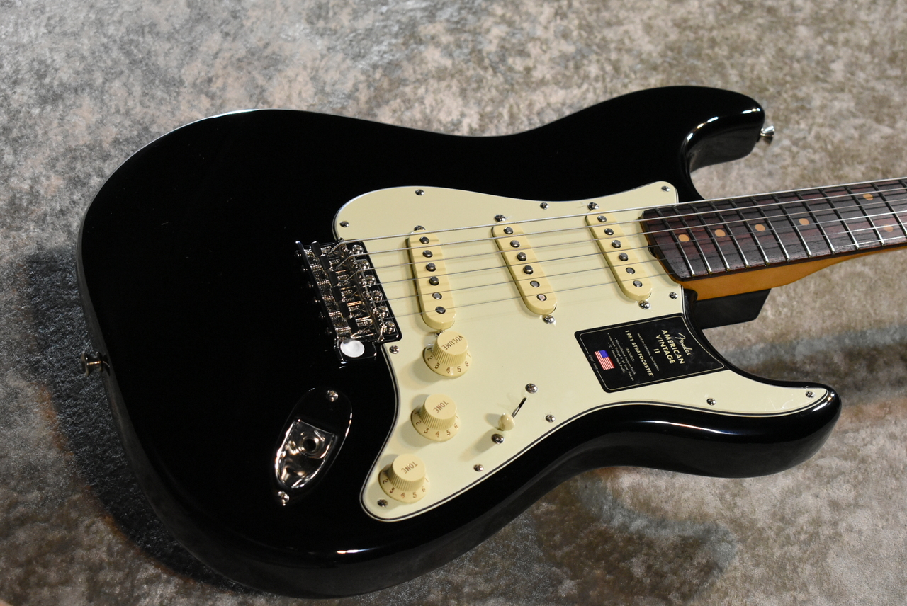 Fender FSR American Vintage II 1961 Stratocaster Black #V2552841