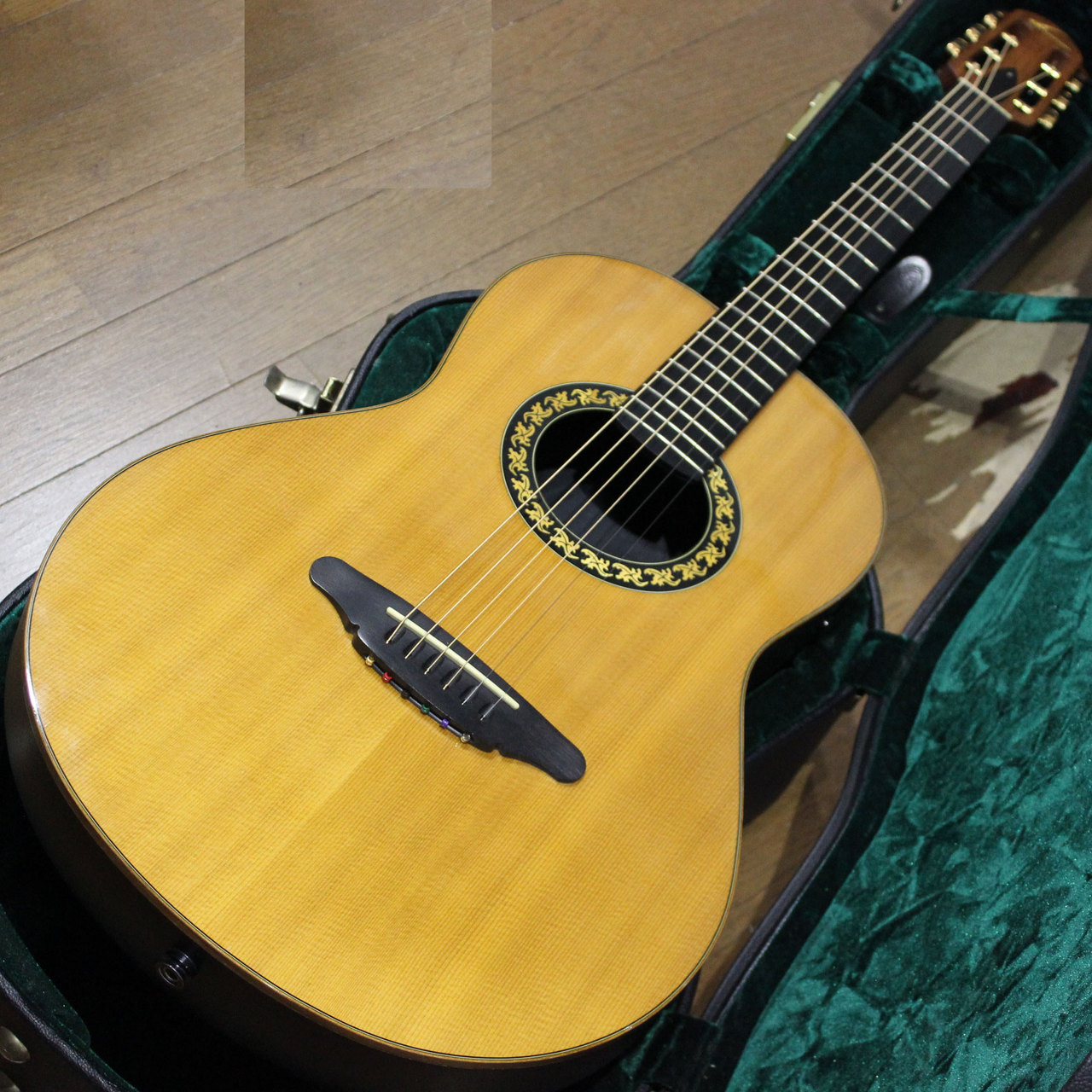 ◆静かにお値引中◆国産ビンテージ・アコースティックギター◆ Ovation 1997 Parlor Collectors Edition Acoustic Guitar