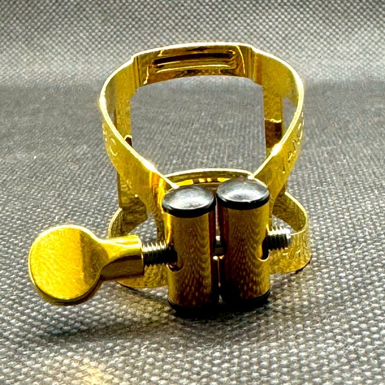 VANDOREN LC57DP アルトサックス用M/Oリガチャー（新品特価）【楽器