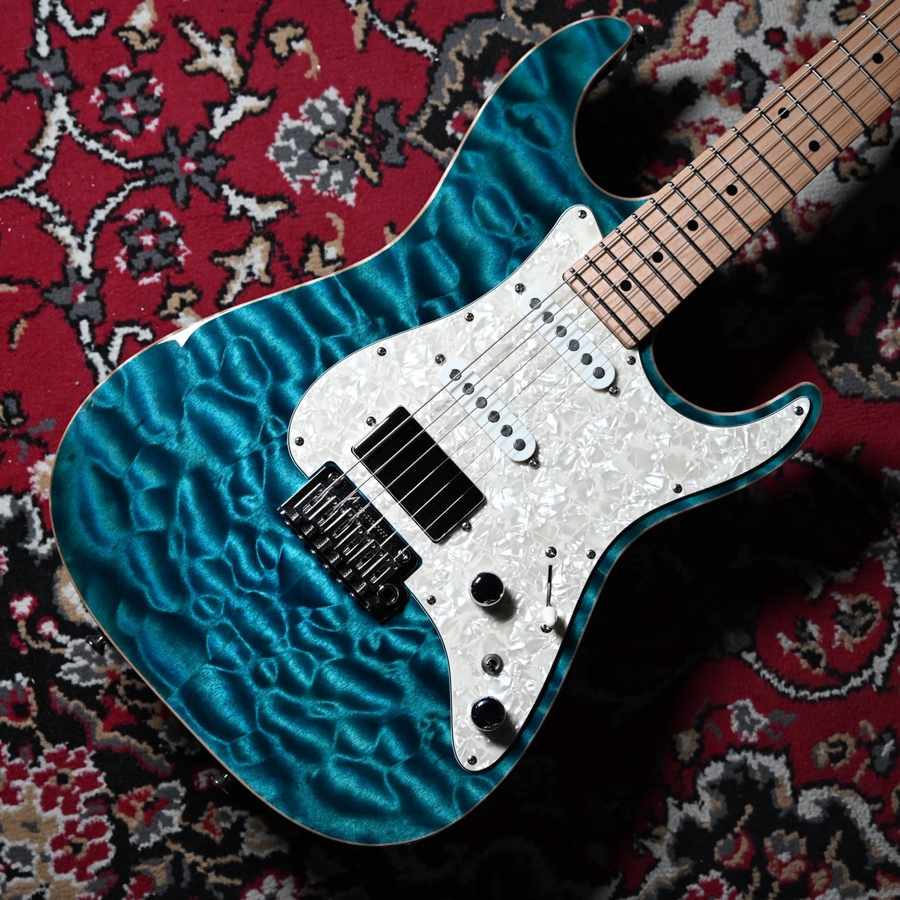 Tom Anderson風ソリッドギター　割と美品 TOM ANDERSON(正規輸入品) Drop Top Classic Deep Bora Bora Blue