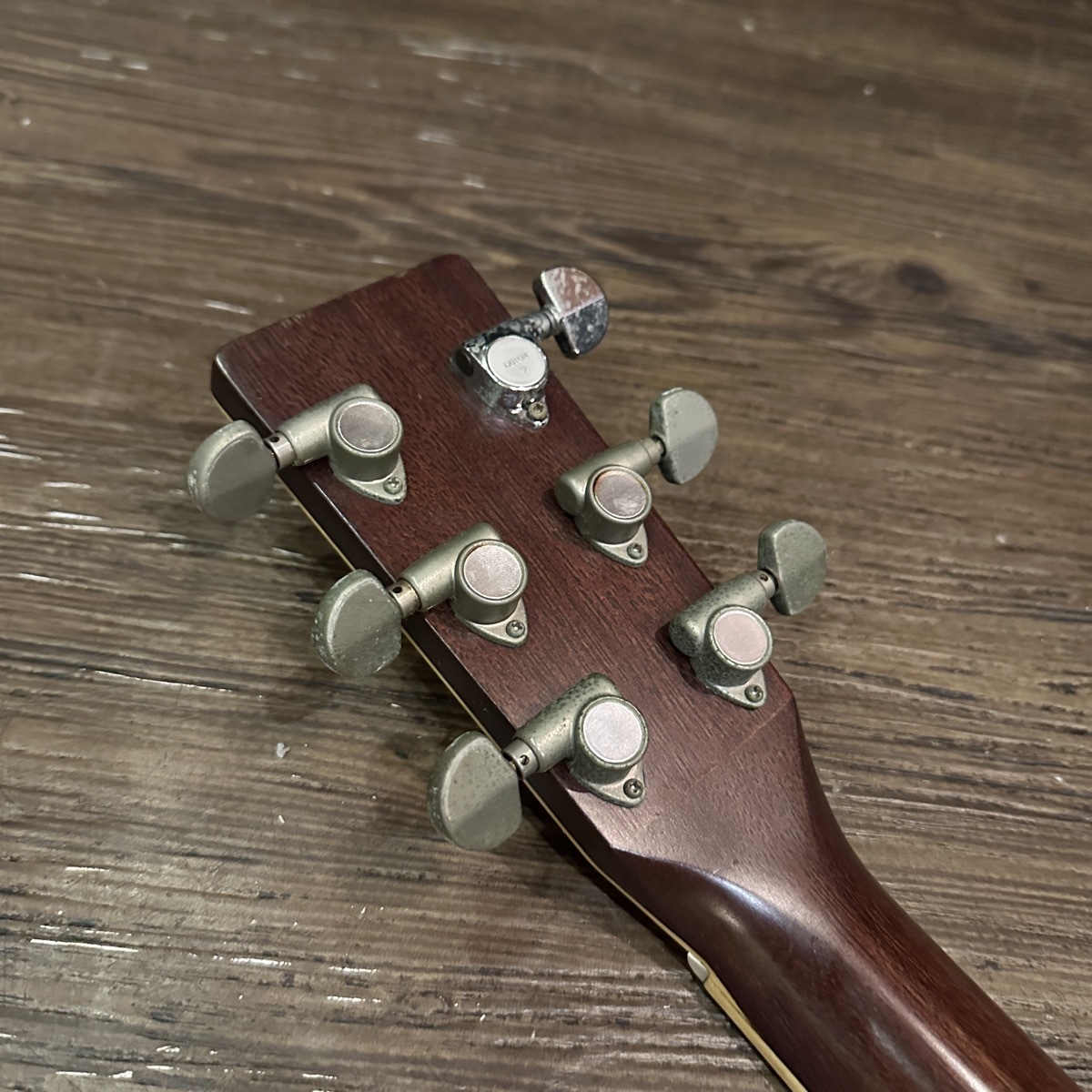 Cat’s Eyes CE-350 ケース付 CAT'S EYES / CE-350S - ZEEK Guitars