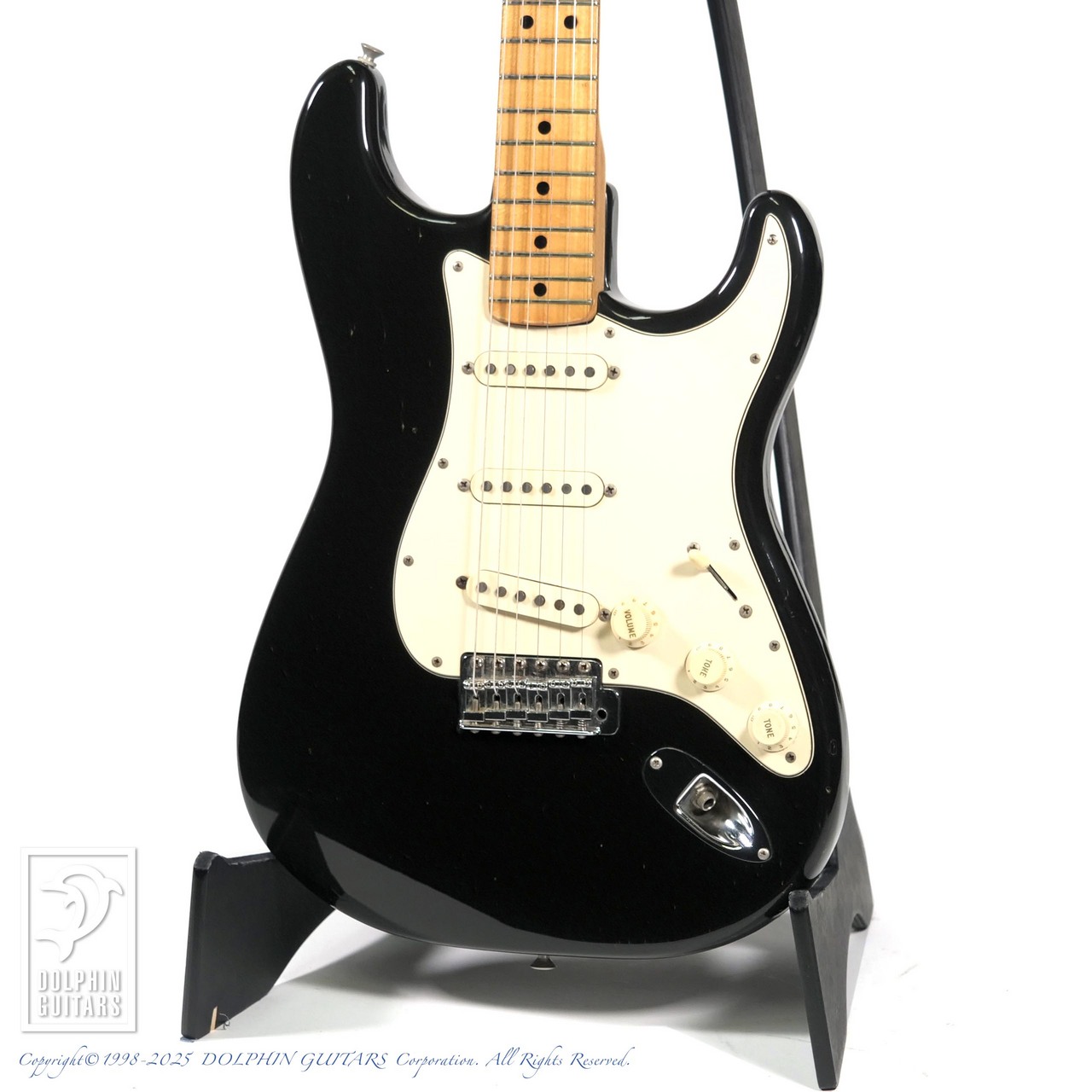 ギター fender Stratocaster black TTS* Limited Edition Tom DeLonge Fender Stratocaster® in Blackout