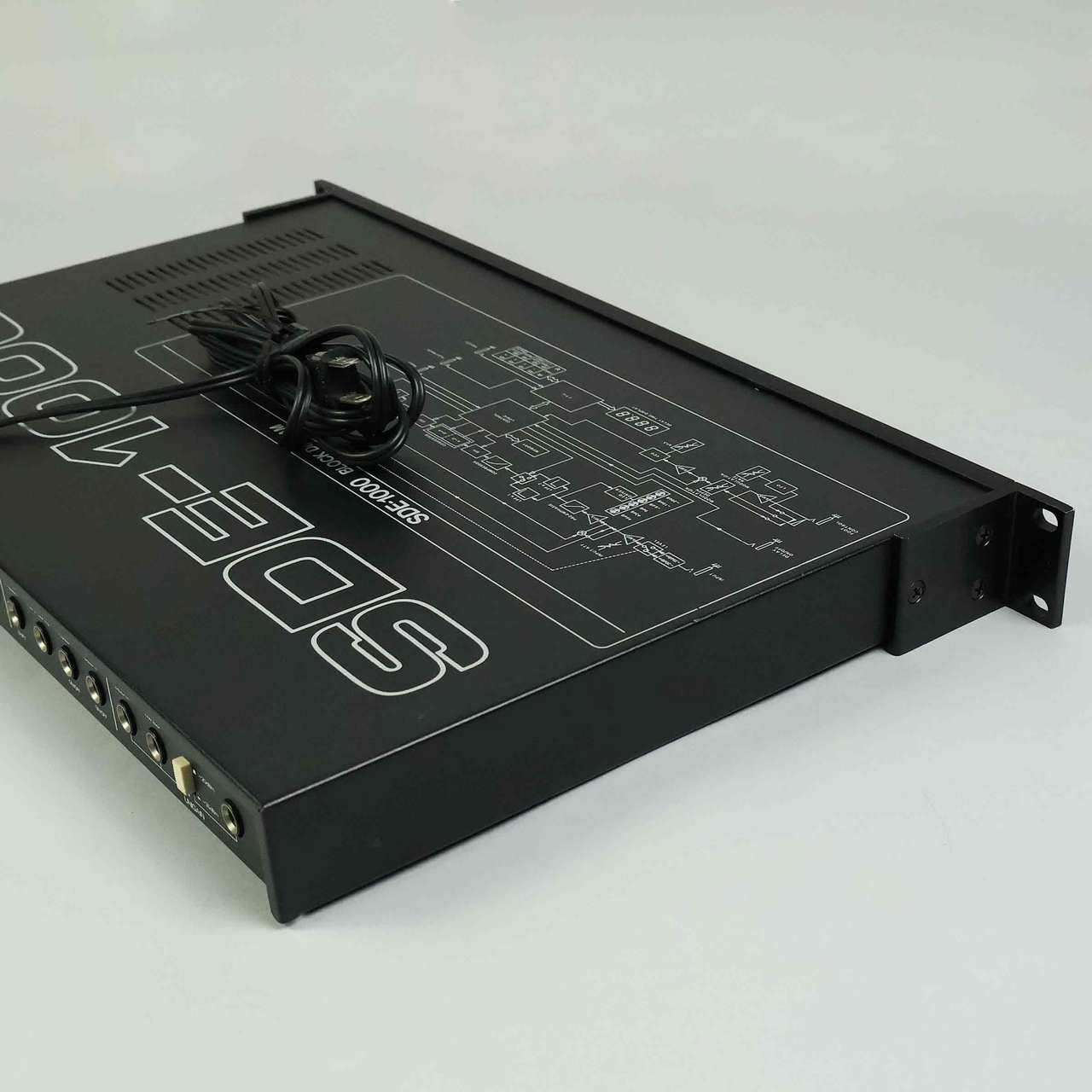 Roland SDE-1000 デジタルディレイ 布袋寅泰 ラックケース付き Roland SDE-1000 デジタルディレイ 布袋寅泰 ラックケース付き