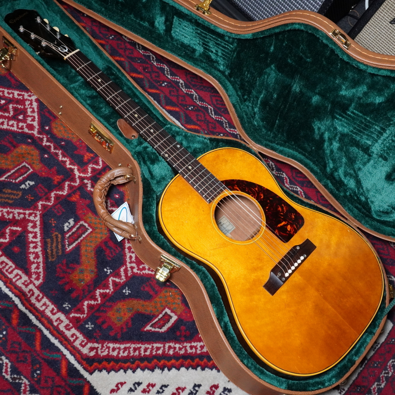 エピフォン　コルテッツ　アコースティックギター エピフォンコルテッツアコースティックギター