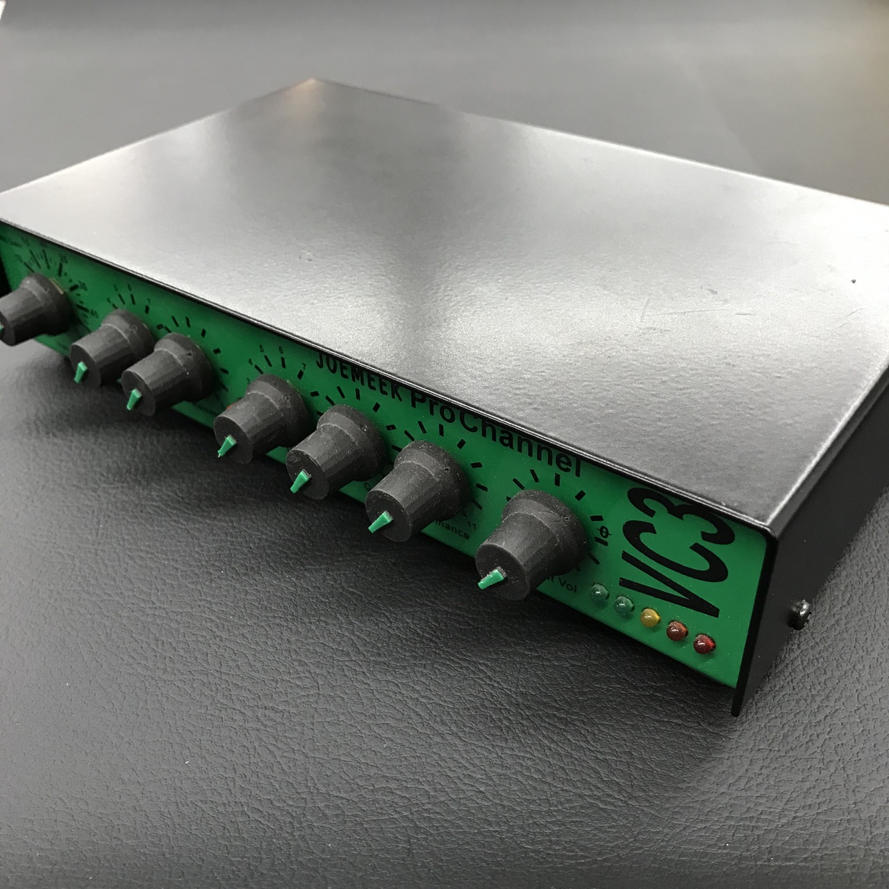 JOEMEEK ProChannel VC3 mod. 金字モデル JOEMEEK ProChannel VC3 mod. 金字モデル JOEMEEK ProChannel VC3 mod