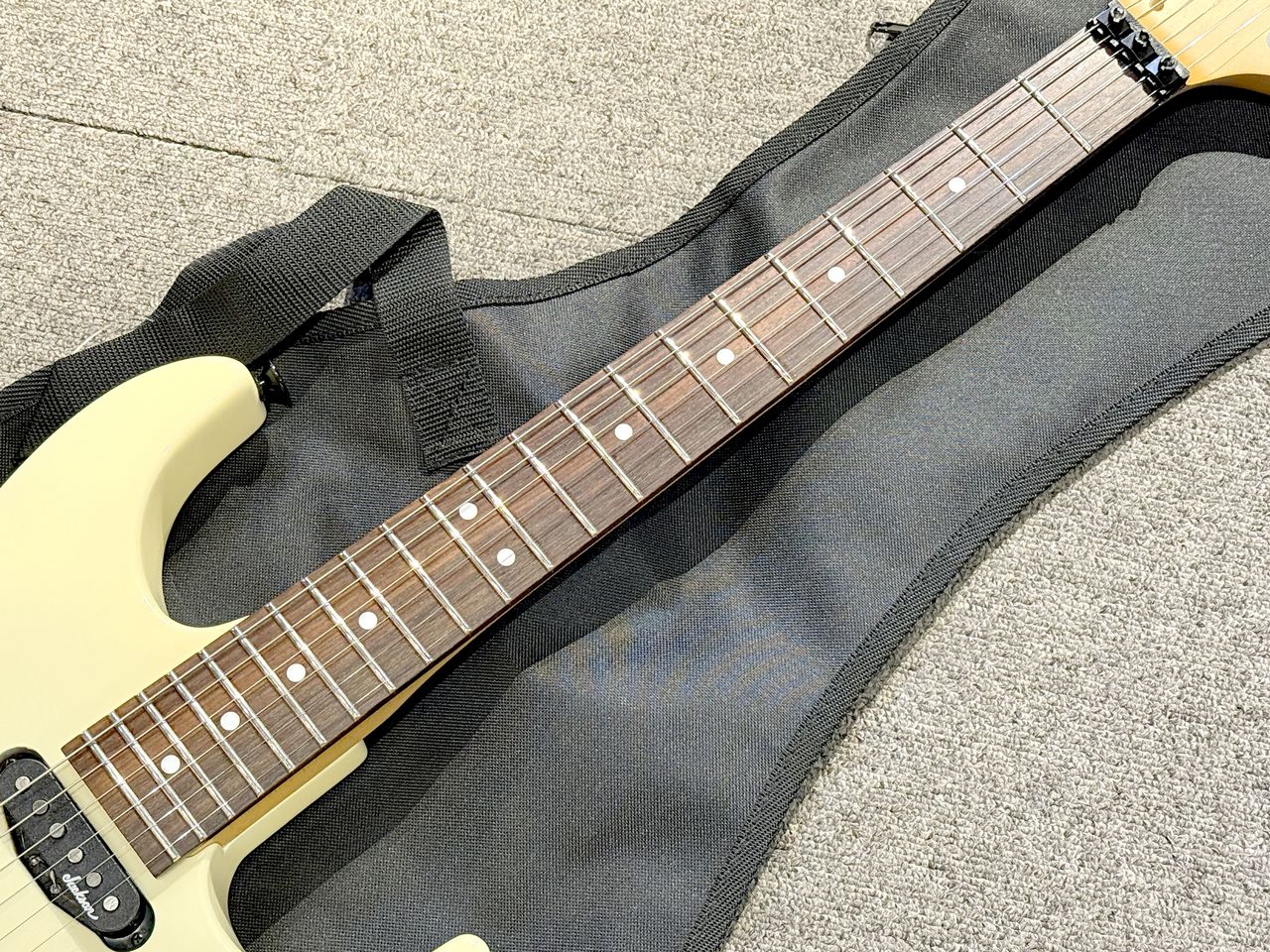 【希少】Charvel Model-3 チャーベル エレキギター 希少】Charvel Model-3 チャーベル エレキギター 希少】Charvel Model