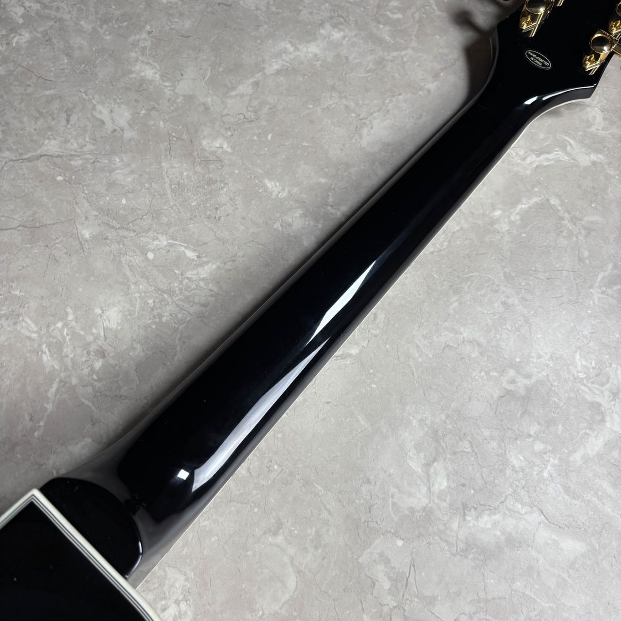 Epiphone 【握りやすいネックと本格サウンド！エボニー指板採用の王道