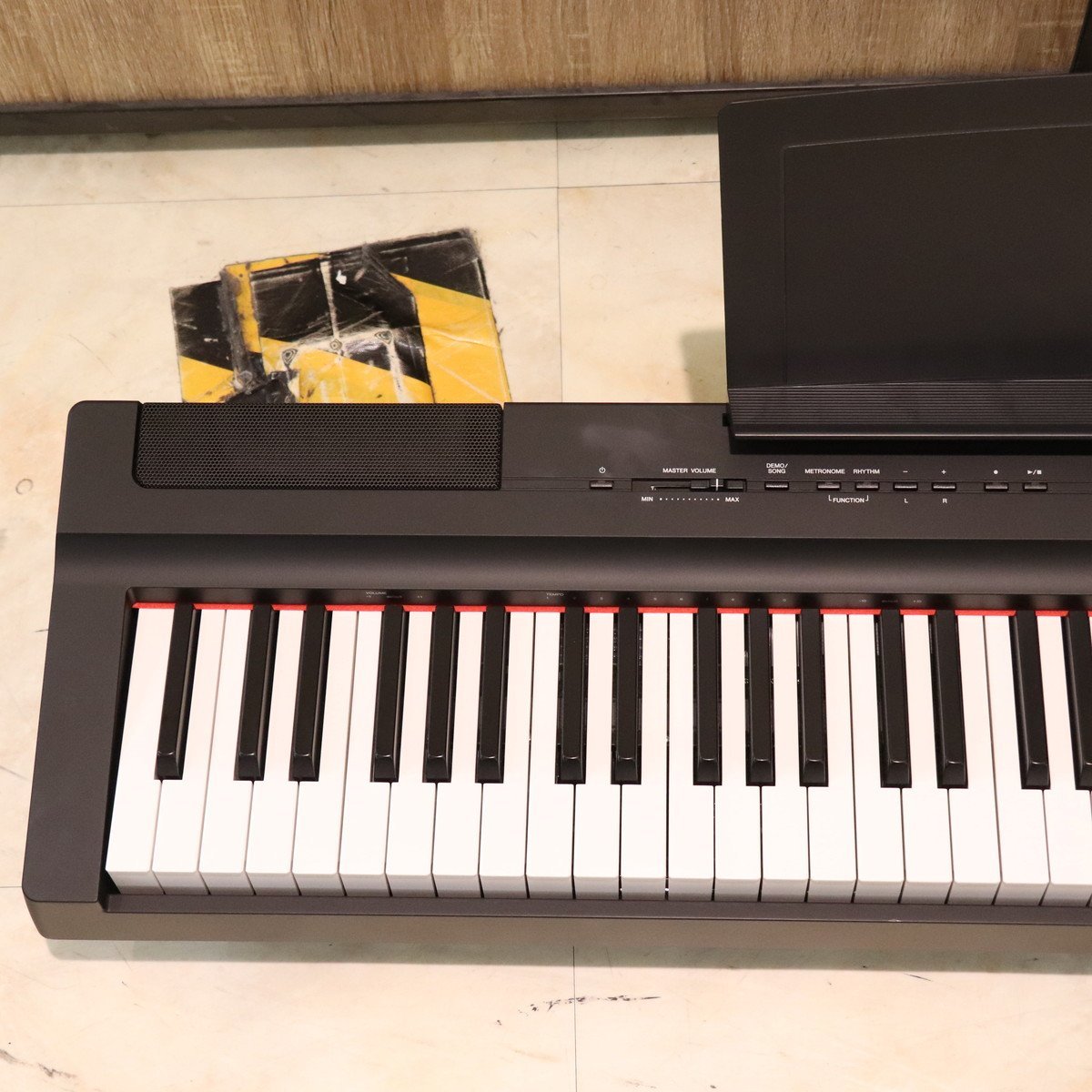 YAMAHA P-125 Black 【梅田店】（中古/送料無料）【楽器検索