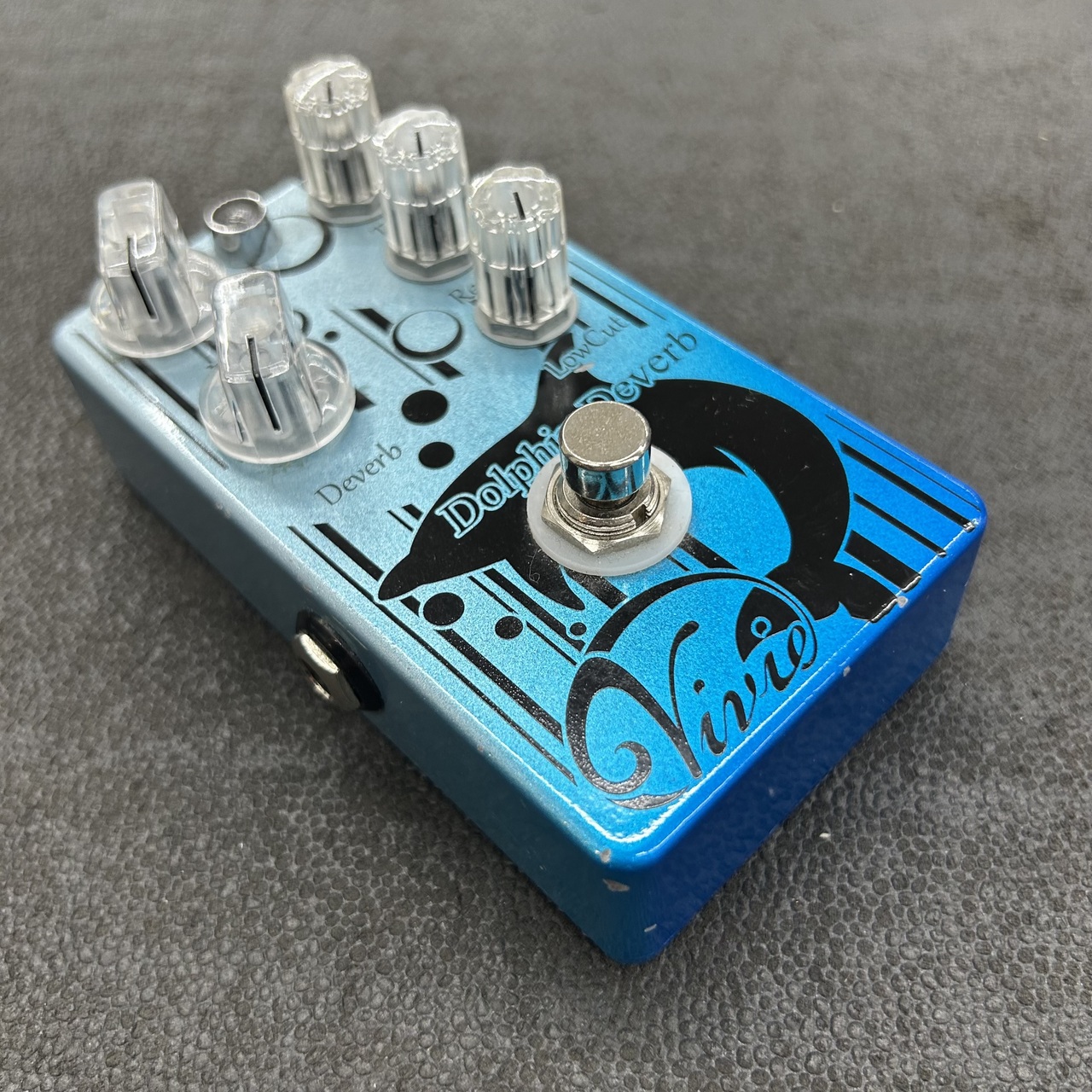 Vivie Dolphin Deverb ディレイ　リバーブ Vivie Dolphin Deverb - ディレイとリバーブがコンパクトな1台に