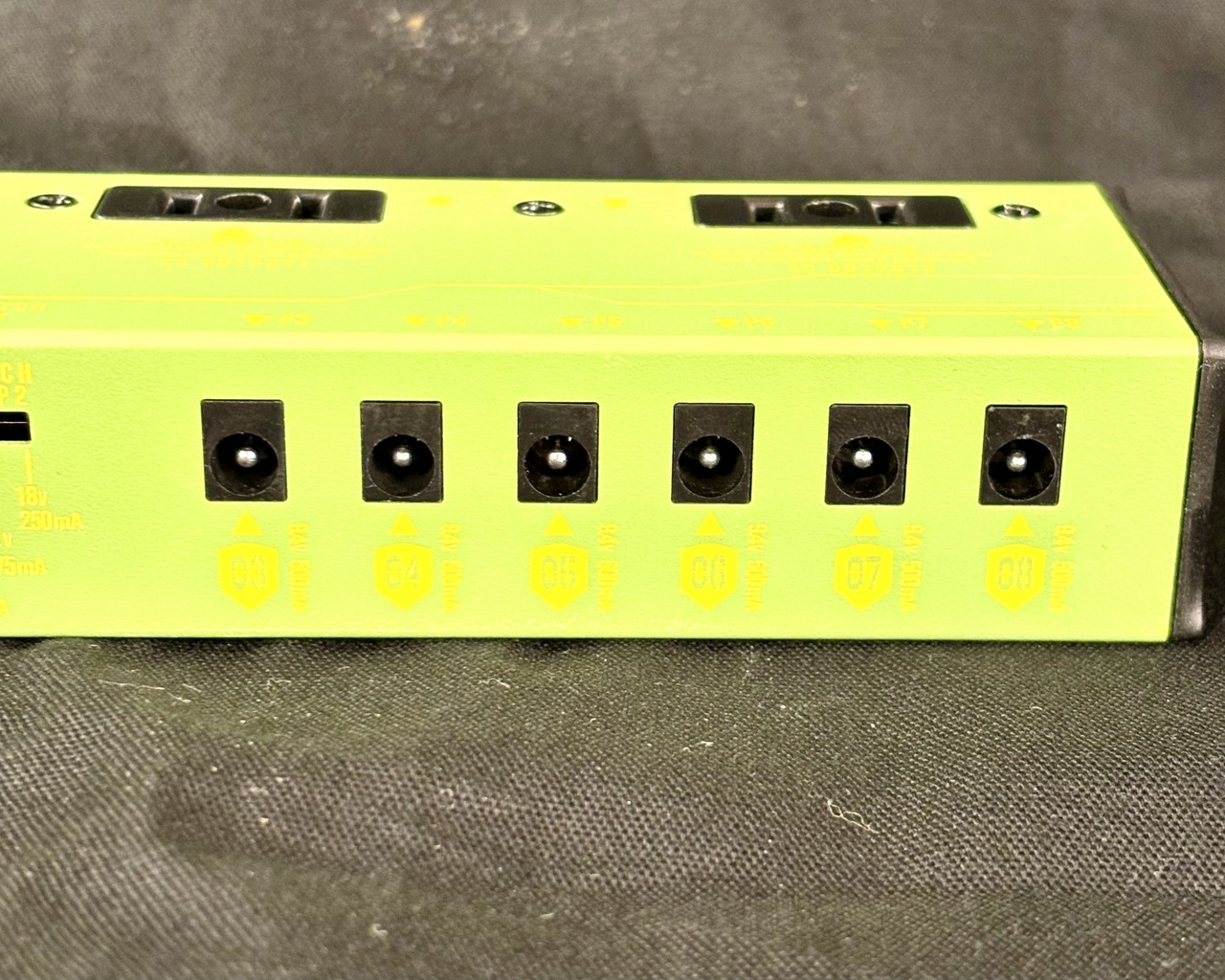 【付属品完備　使用時間少】KIP-AC208MS フルアイソレートパワーサプライ K.E.S / KIP-AC208MS フルアイソレート パワーサプライ ACコンセント