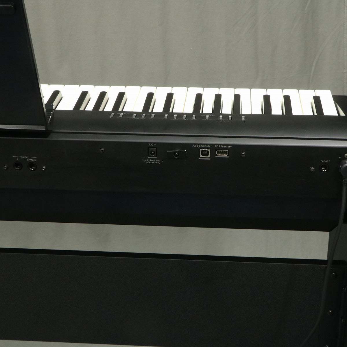 Roland FP-30X スタンド/3本ペダル付属 【御茶ノ水本店】（中古/送料