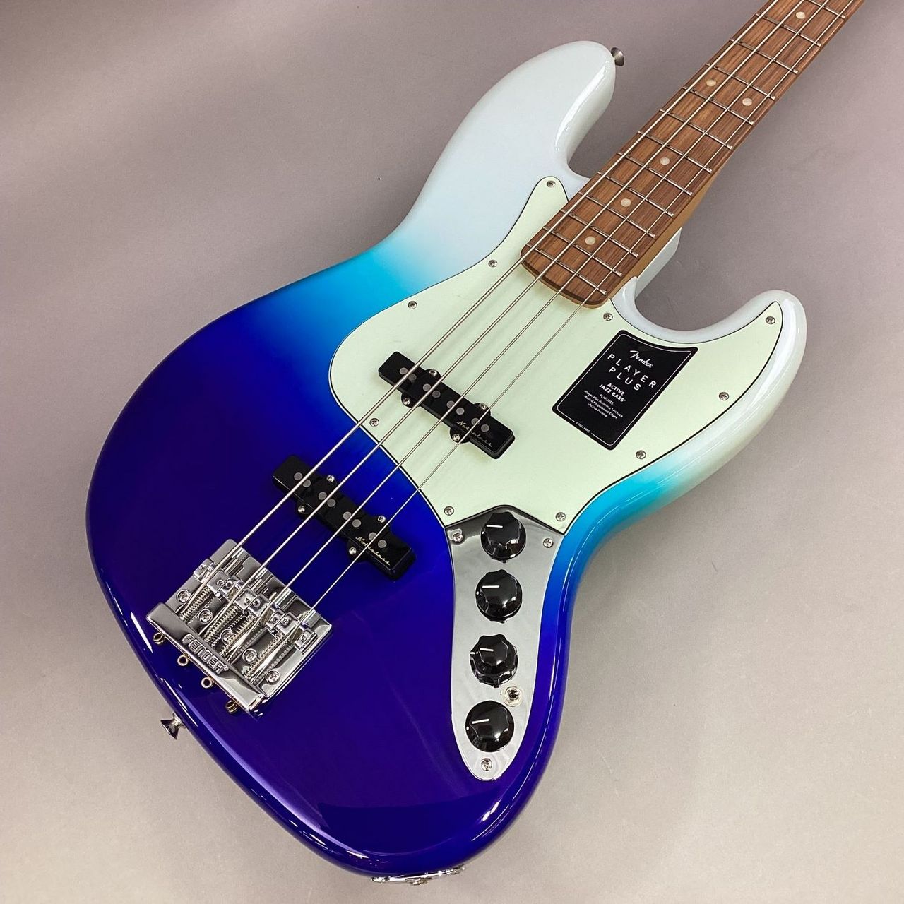 Fender Player Plus Jazz Bass Pau Ferro Fingerboard Belair