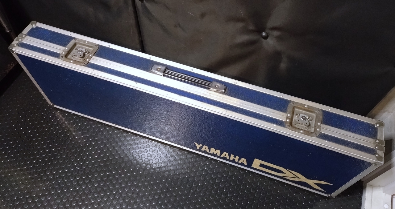 YAMAHA DX7用 純正ハードケース（中古）【楽器検索デジマート】