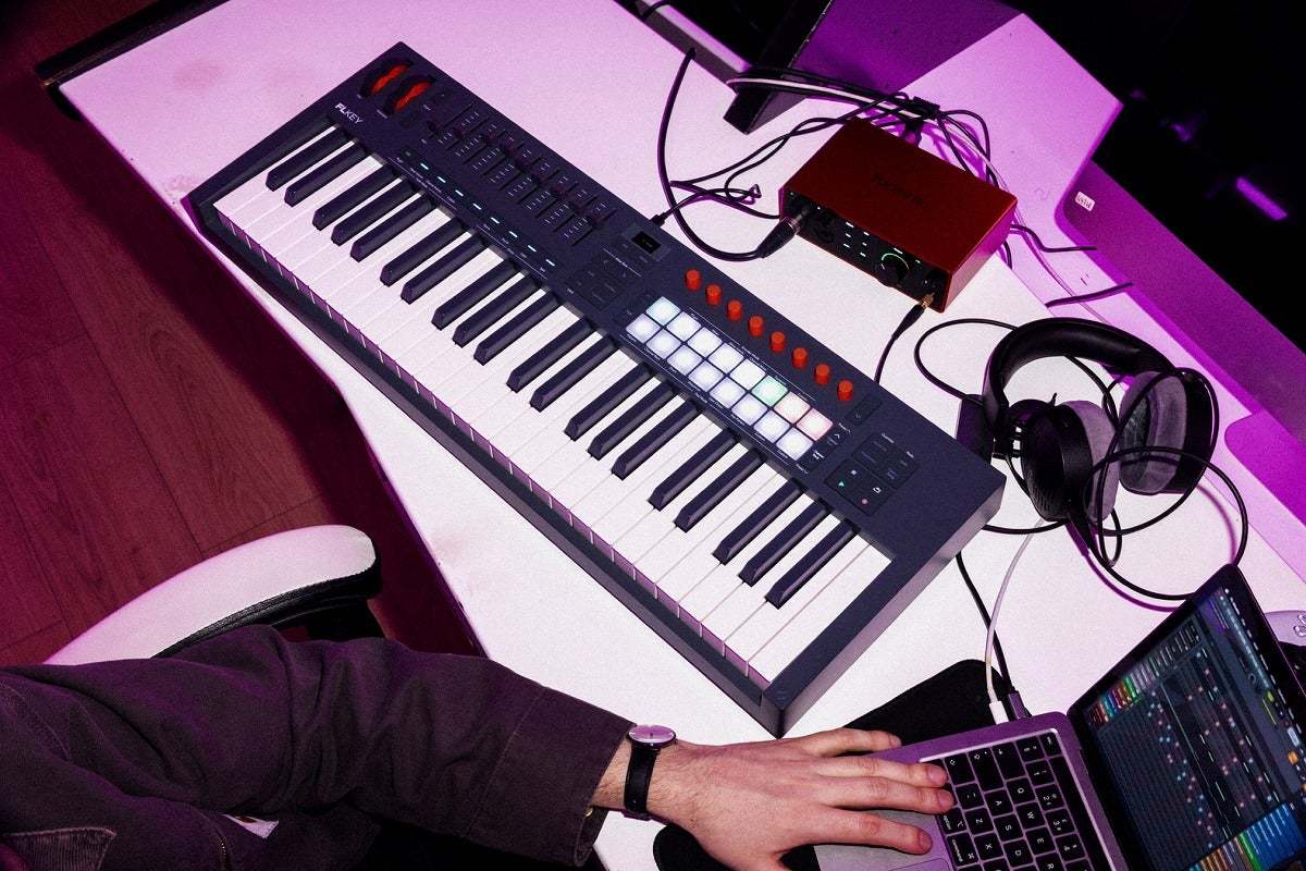 Novation FLkey 2 49 49鍵MIDIキーボード【WEBSHOP】（新品/送料無料
