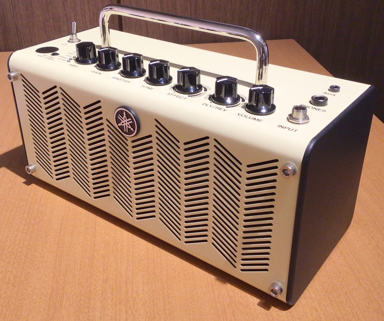 YAMAHA THR5 V.2【定番卓上ギターアンプ】【展示入替特価】（新品特価