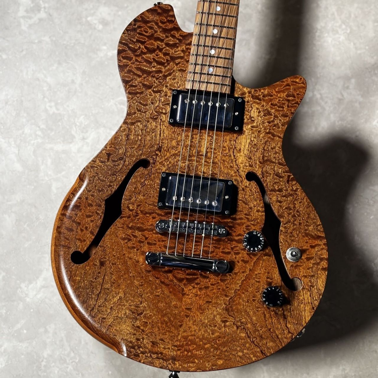 dragonfly MAROON Custom Chamber Limted（B級特価/送料無料）【楽器