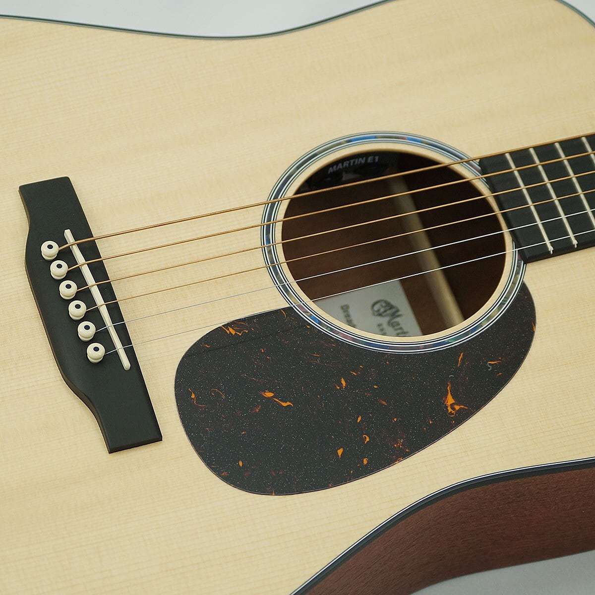 Martin D Jr E [本数限定特別価格]（新品特価）【楽器検索デジマート】