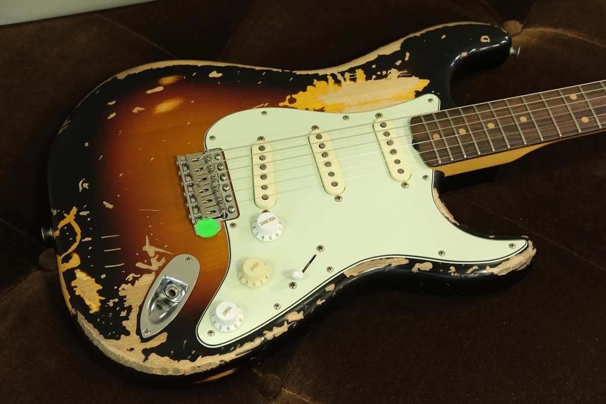 Fender Mike McCready Stratocaster / 3-Color Sunburst【チョイ傷特価