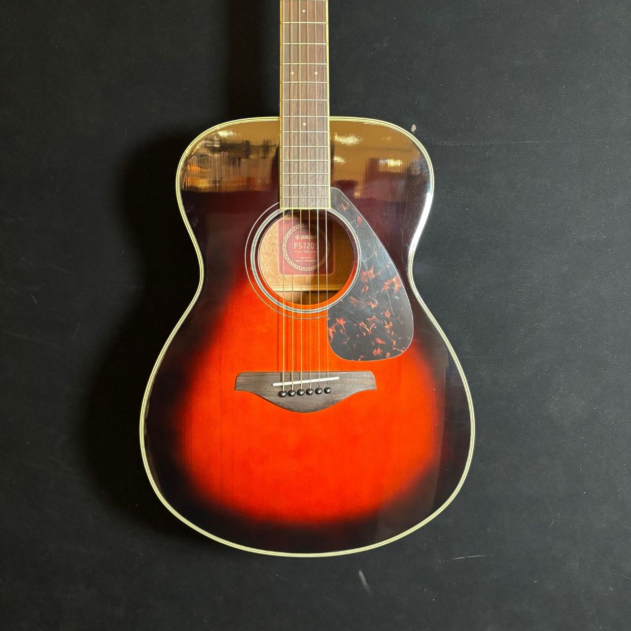 Yamaha FS720S アコースティックギター ケース付き 中古 送料込み Yamaha FS720S アコースティックギター ケース付き 中古 送料込み