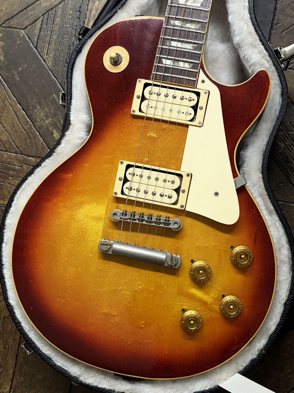 Gibson 1975 Les Paul Deluxe Conversion Cherry Sunburst（ビンテージ