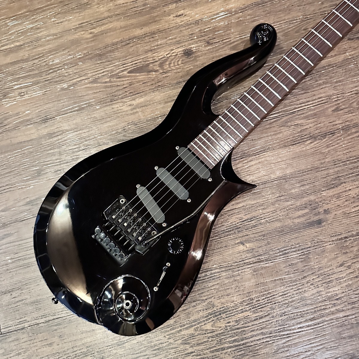 EDWARDS ES-100PR EMG-SA Electric Guitar（中古/送料無料）【楽器検索