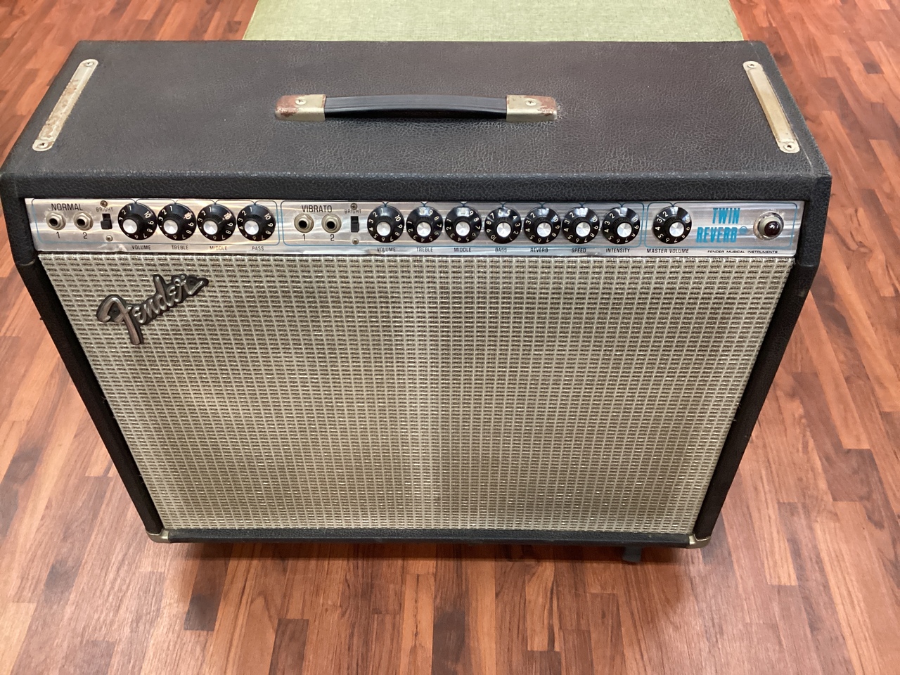 Fender Twin Reverb / Silver Face (フェンダー ツインリバーブ) A738069（中古）【楽器検索デジマート】