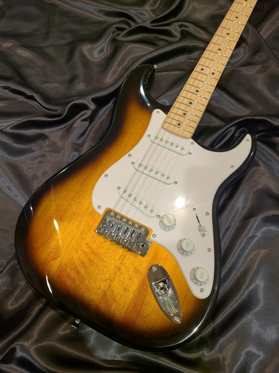 ギター 2Tone Sunburst (2TS) 2Tone Sunburst (2TS)