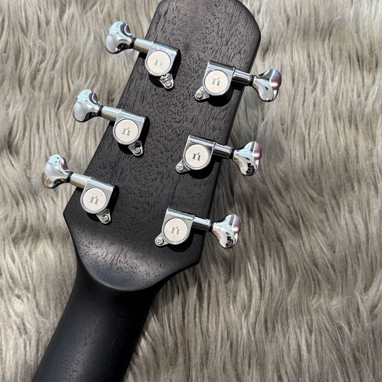 ギター41 色はblack