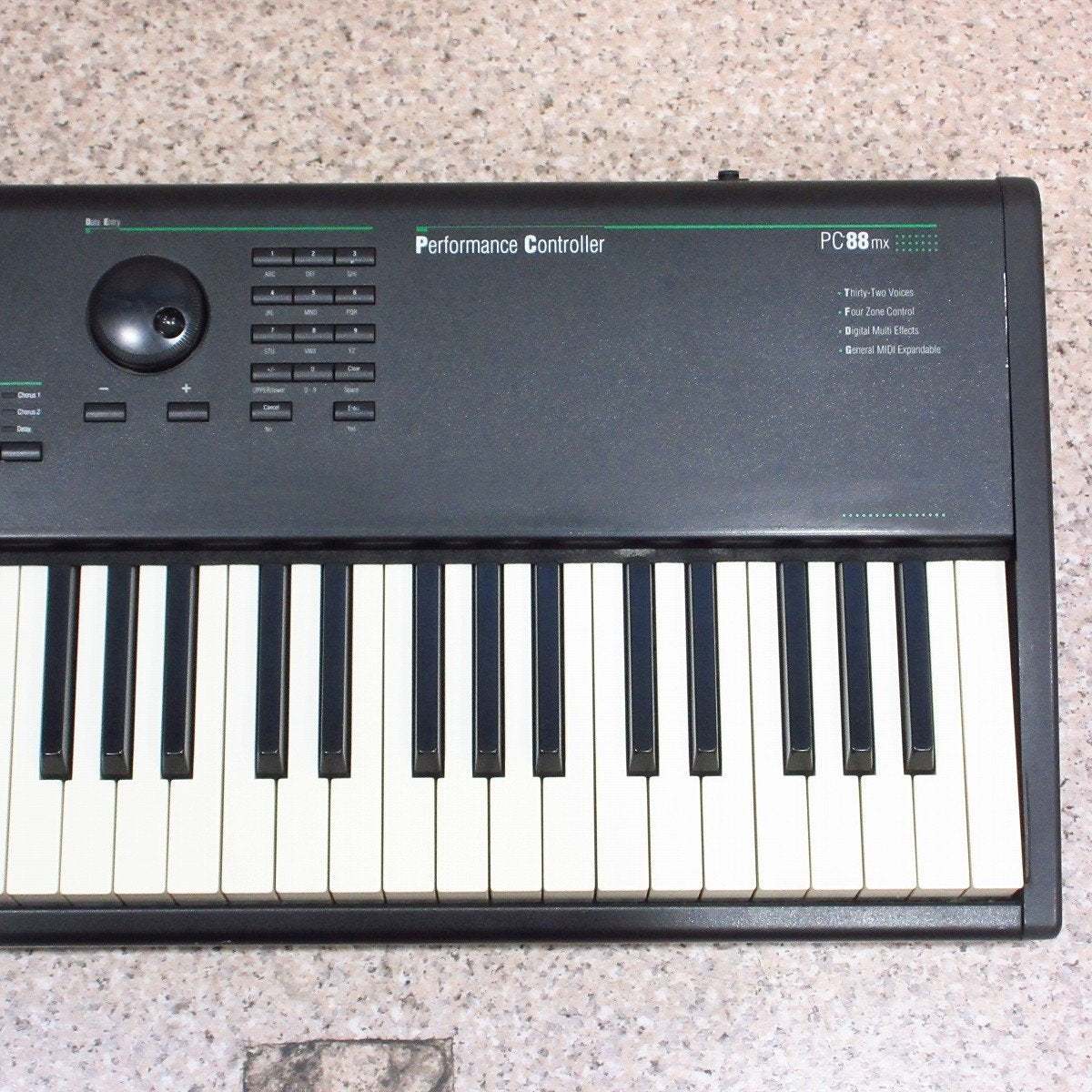 Kurzweil PC88MX 