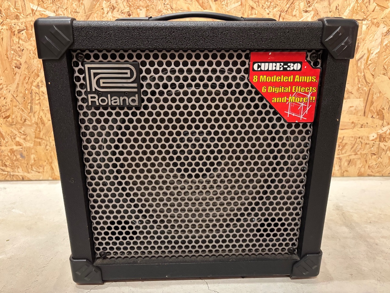 Kou Roland CUBE-30 ベースアンプ Roland - CUBE 30 | Guitar Amplifier