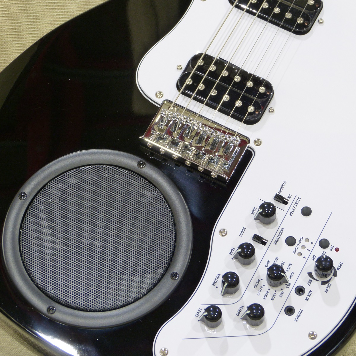 VOX APACHE 2B ファントムベーススピーカー内臓リズムマシン付き