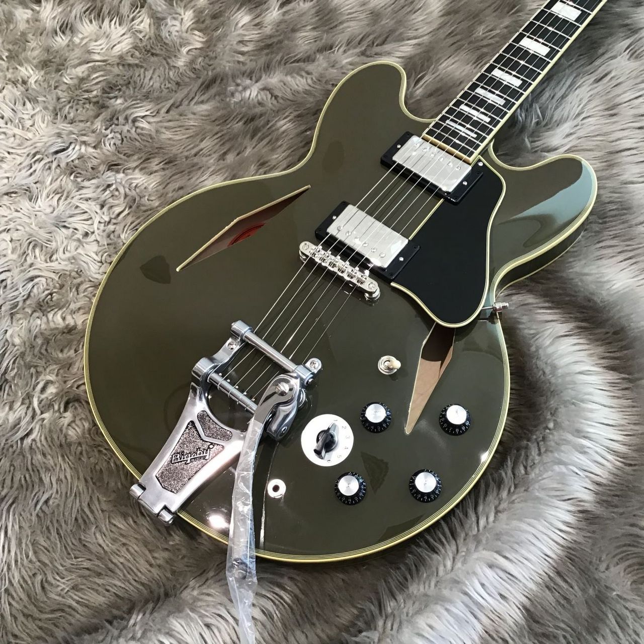 ギター NAO EpiphoneからShinichi Ubukata ES-355 ver.02が1月下旬発売