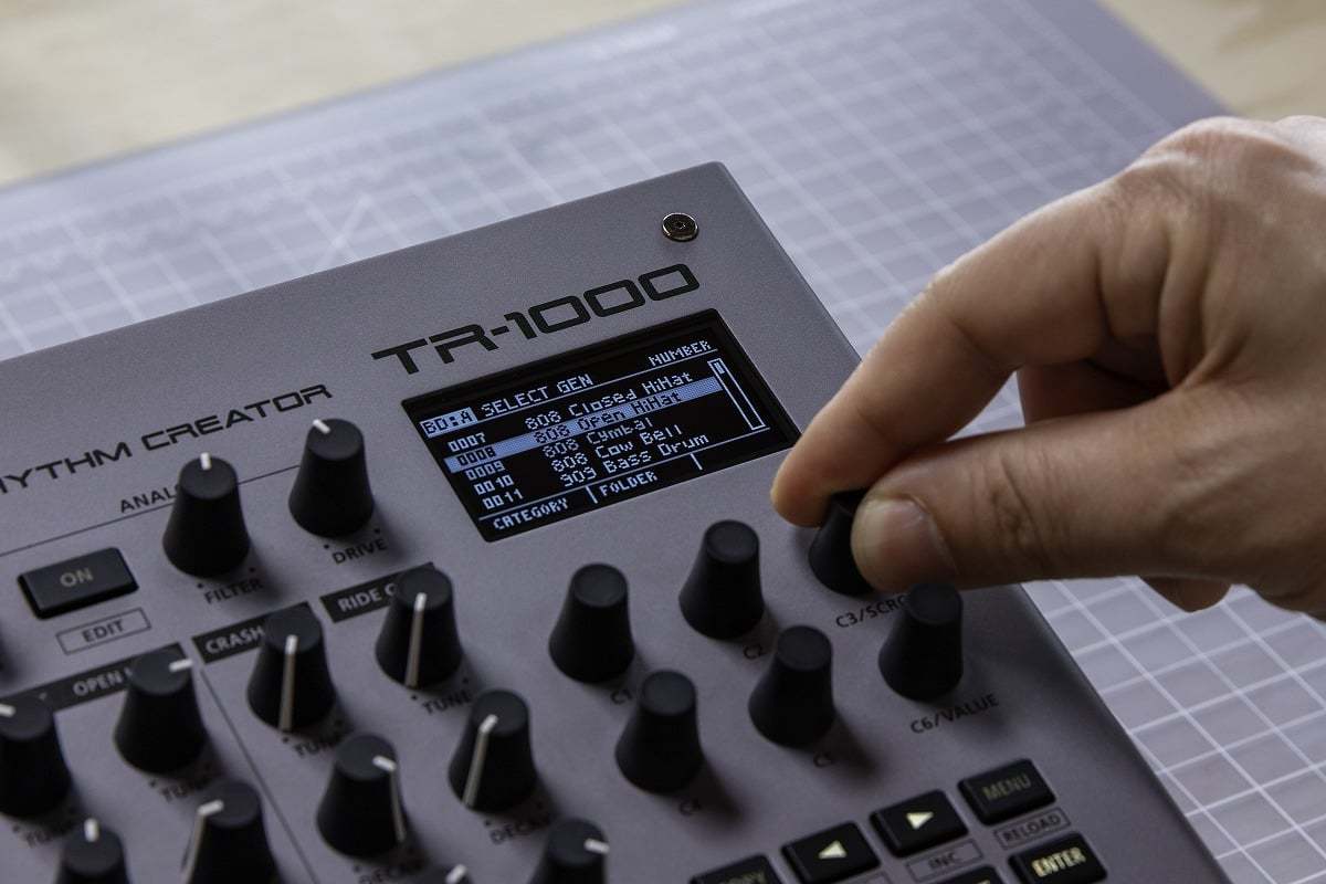 Roland TR-1000 リズムマシン【WEBSHOP】（新品/送料無料）【楽器検索