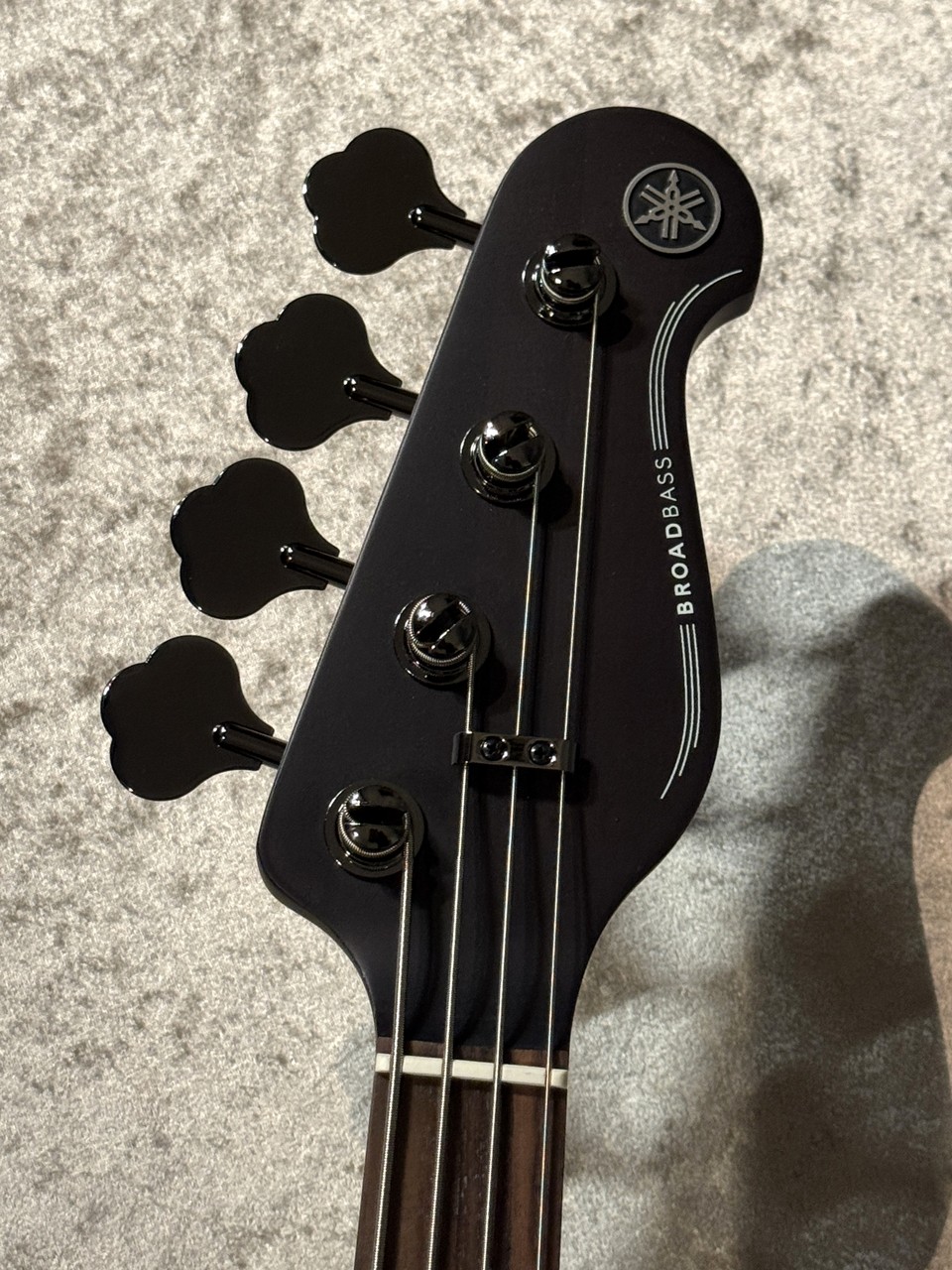YAMAHA ブラック アクティブベース YAMAHA BB734A -Matte Translucent Black- #IKY064113 【4.17kg