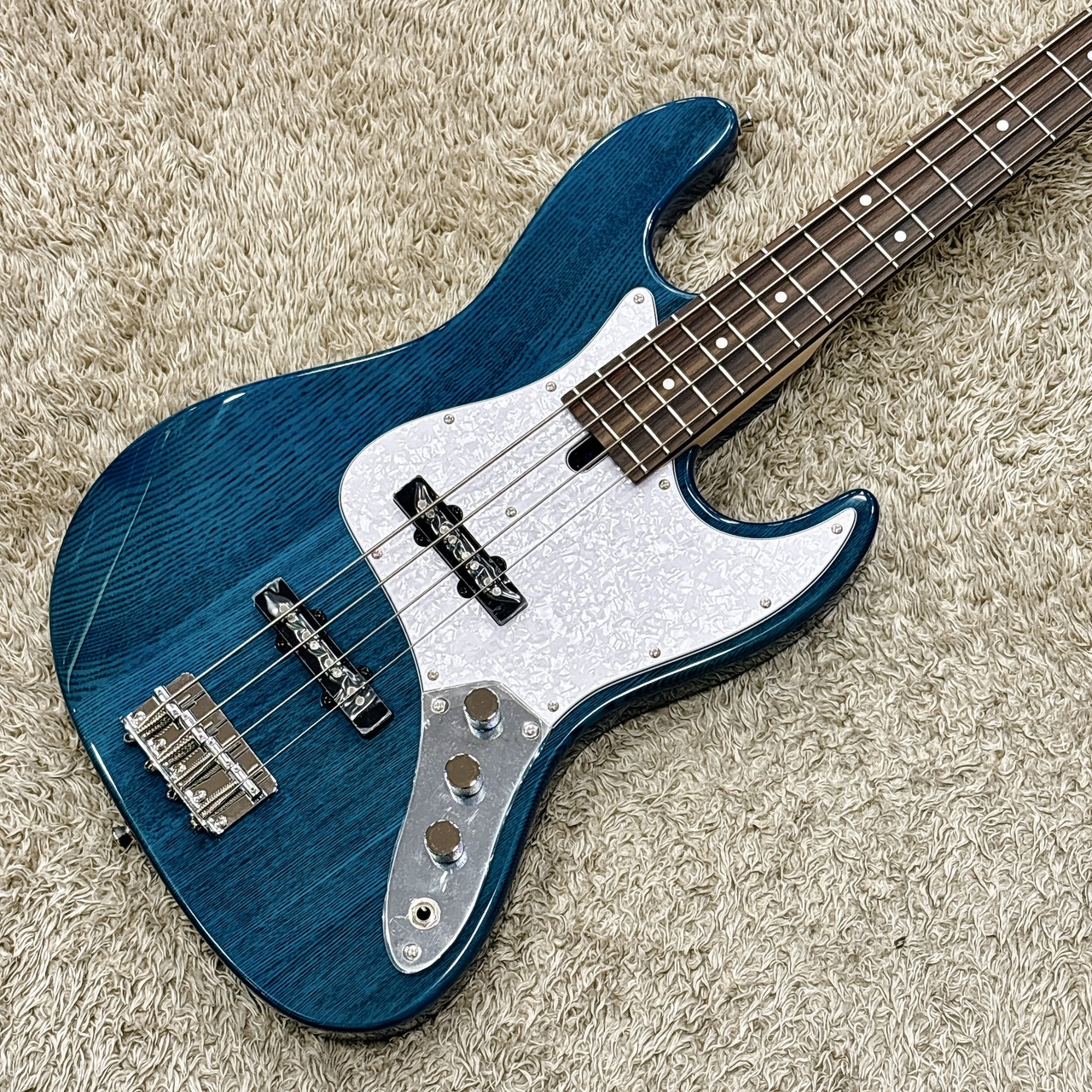 Bacchus WJB-500Rエレキベース 青 アッシュボディ Bacchus WJB-500R ASH シースルーブルー・グロスフィニッシュ(STB