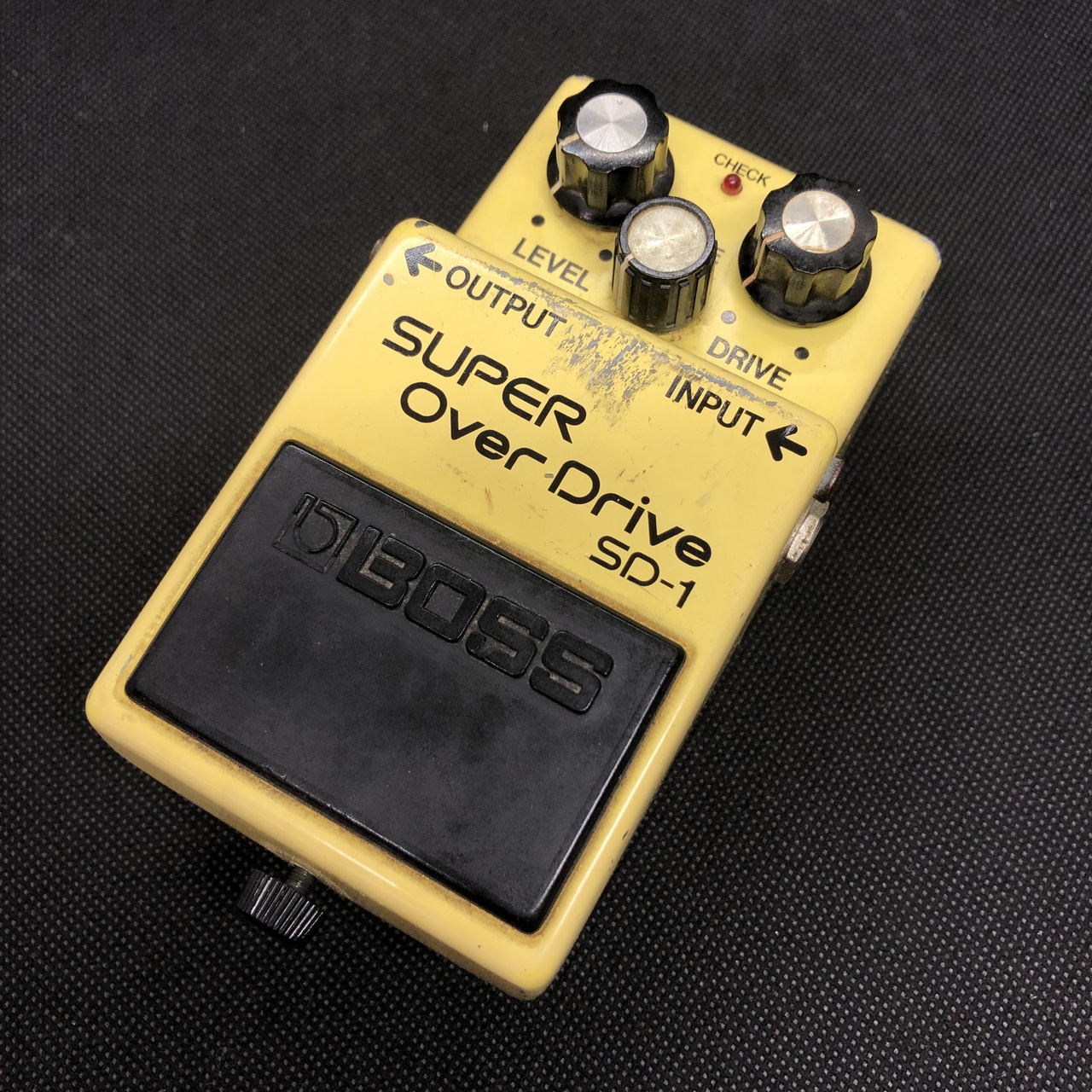 BOSS SD-1　発売初期1981年4月製レア商品 BOSS SD-1 SUPER Over Drive 1981年製（ビンテージ/送料無料）【楽器