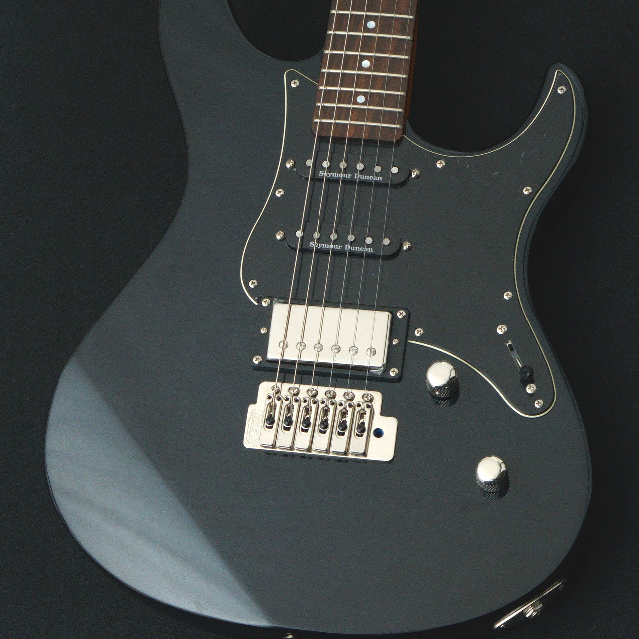 YAMAHA PACIFICA PAC612VIIFM -Translucent Black / TBL