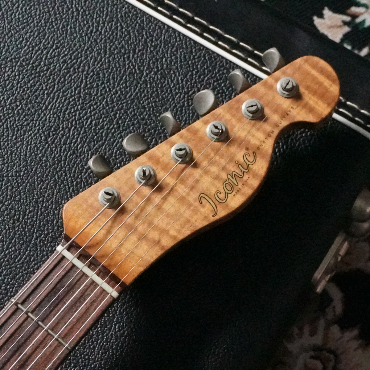 Iconic Guitars Vintage Modern 67T Double Binding Heavy Aged