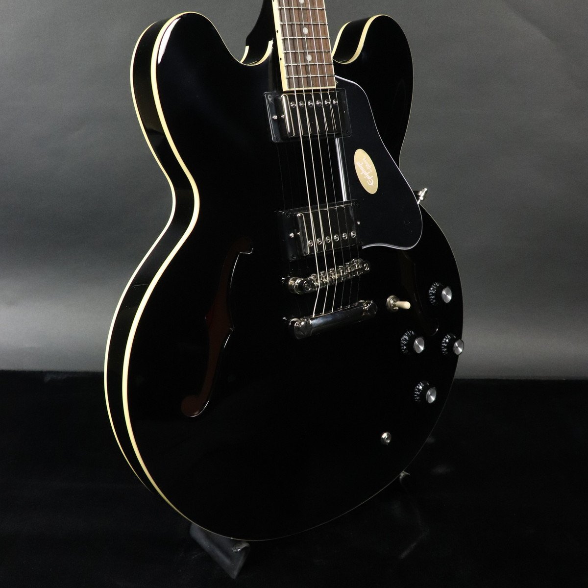 る*み様 Epiphone ES-335 ブラック 2021 Epiphone ES-335 Black – Ish Guitars