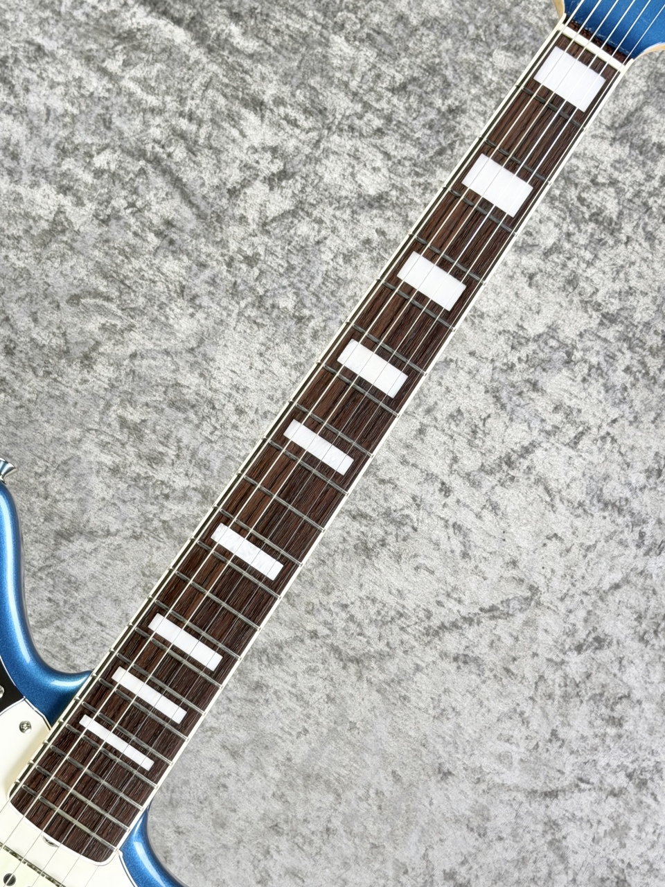 Fender Made in Japan Traditional Late 60s Jaguar -Lake Placid Blue