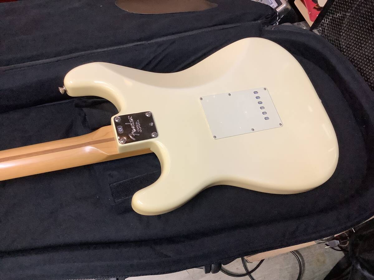 Fender USA Eric Clapton Stratocaster Lace Sensor Gold & TBX & Mid