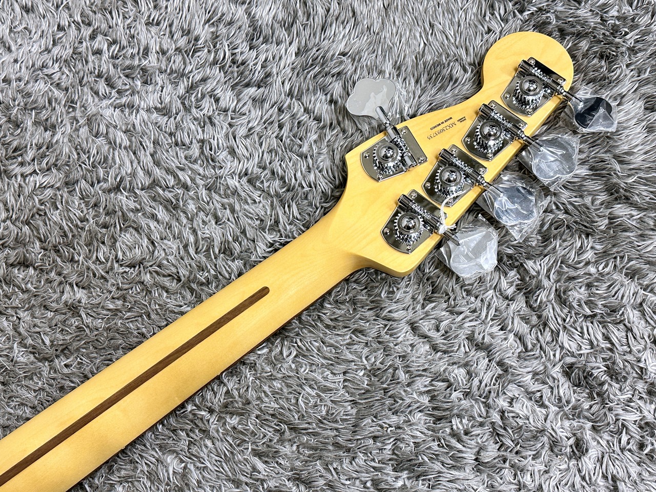 Fender Player Jazz Bass Ⅴ 3-Color Sunburst / Pau Ferro【5弦 Fender Player Jazz Bass Ⅴ 3-Color Sunburst / Pau Ferro【5弦