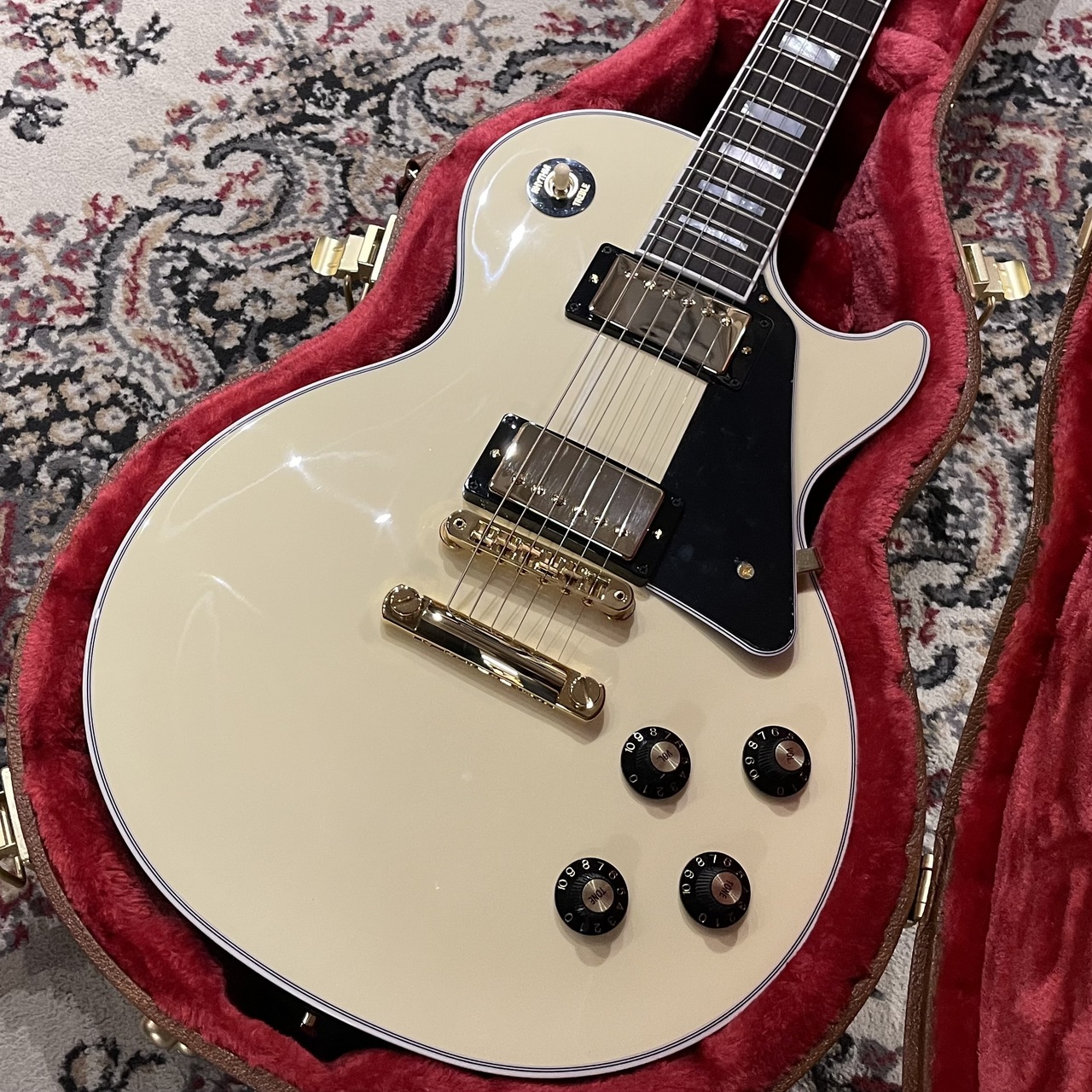 レスポールスタイル エレキギター クリーム色 Gibson Les Paul Custom 70s エレキギターButter Cream Top