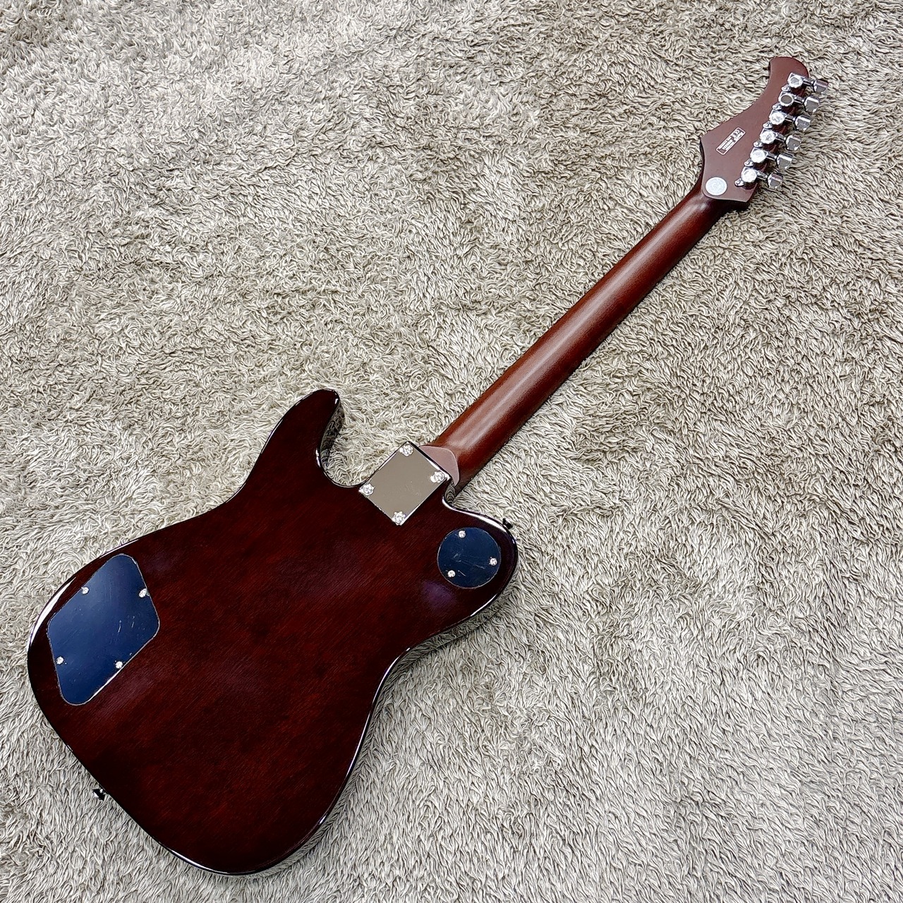 bacchus global series P90コンポーネントギター Bacchus】P90タイプのピックアップを3基搭載したゴージャス仕様