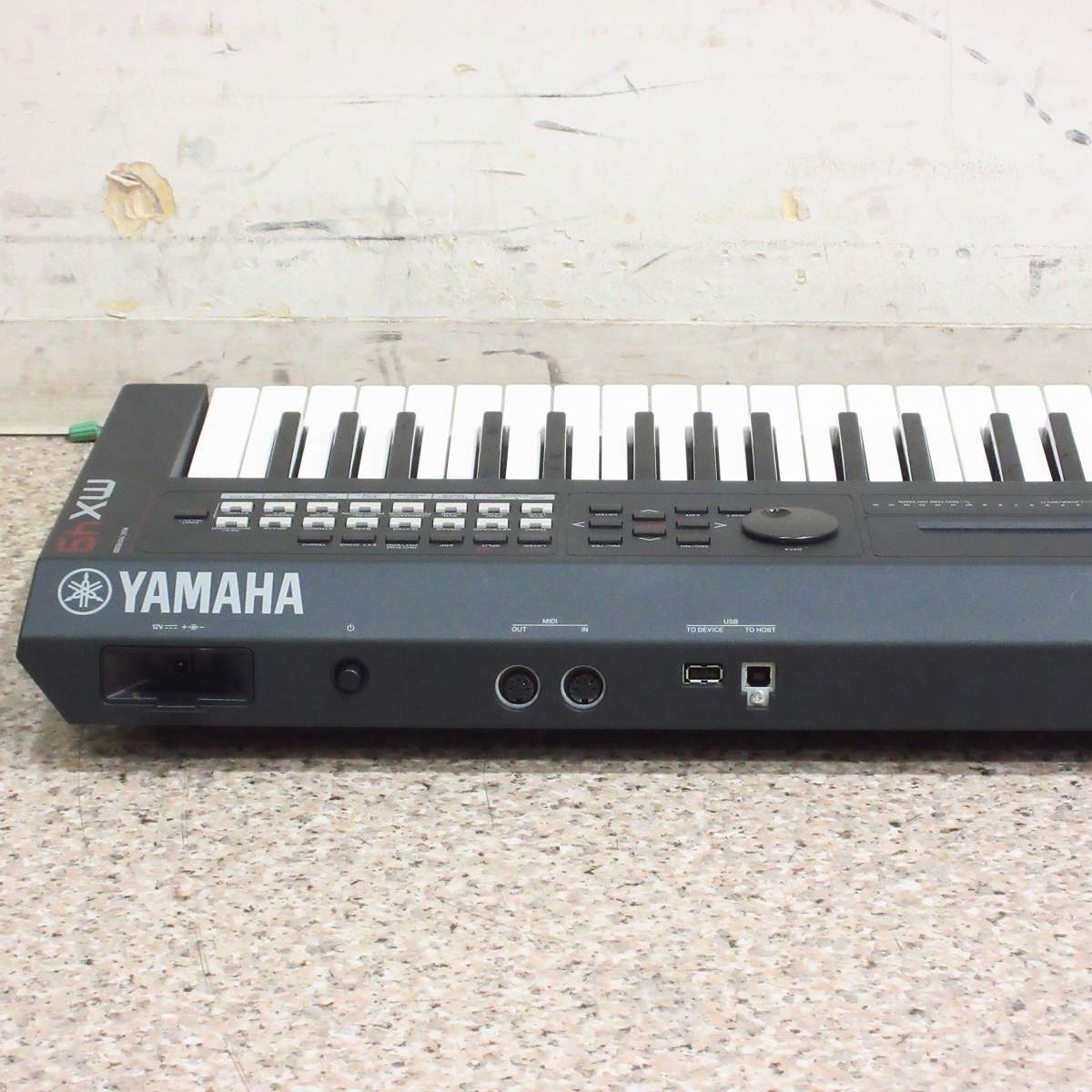 YAMAHA MX49 