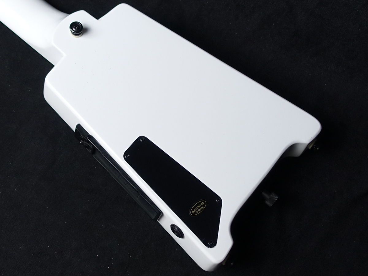 ギター STEINBERGER Spirit GT-Pro Deluxe White Spirit by STEINBERGER GT-PRO Deluxe WH エレキギター(HSHレイアウト