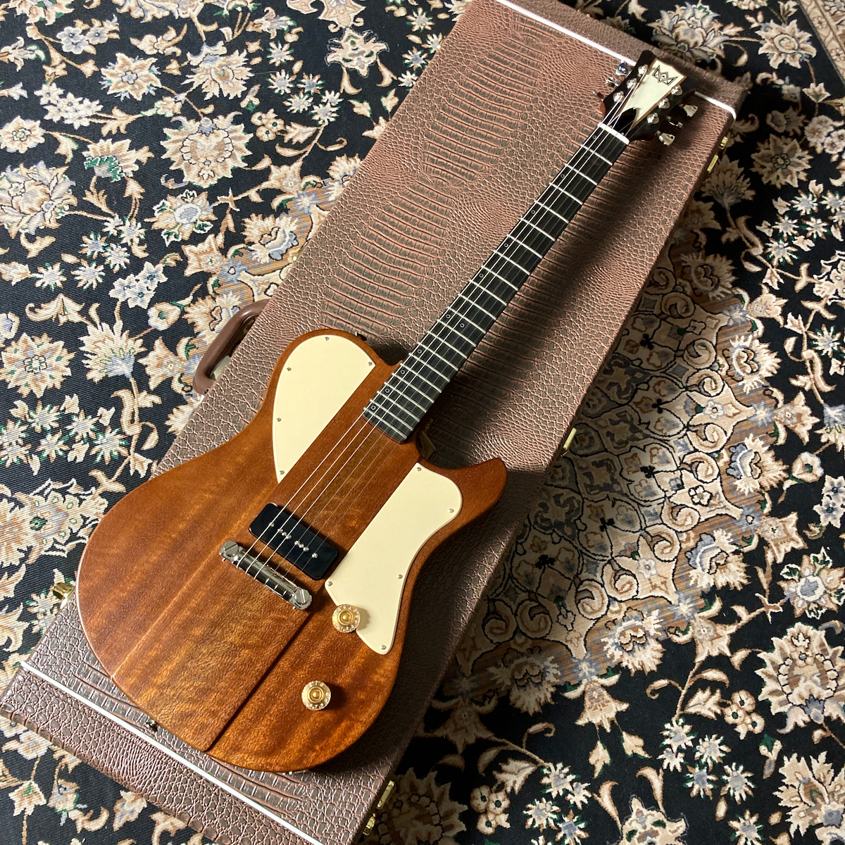 Blast Cult X-Guitar Single Cutaway（新品/送料無料）【楽器検索