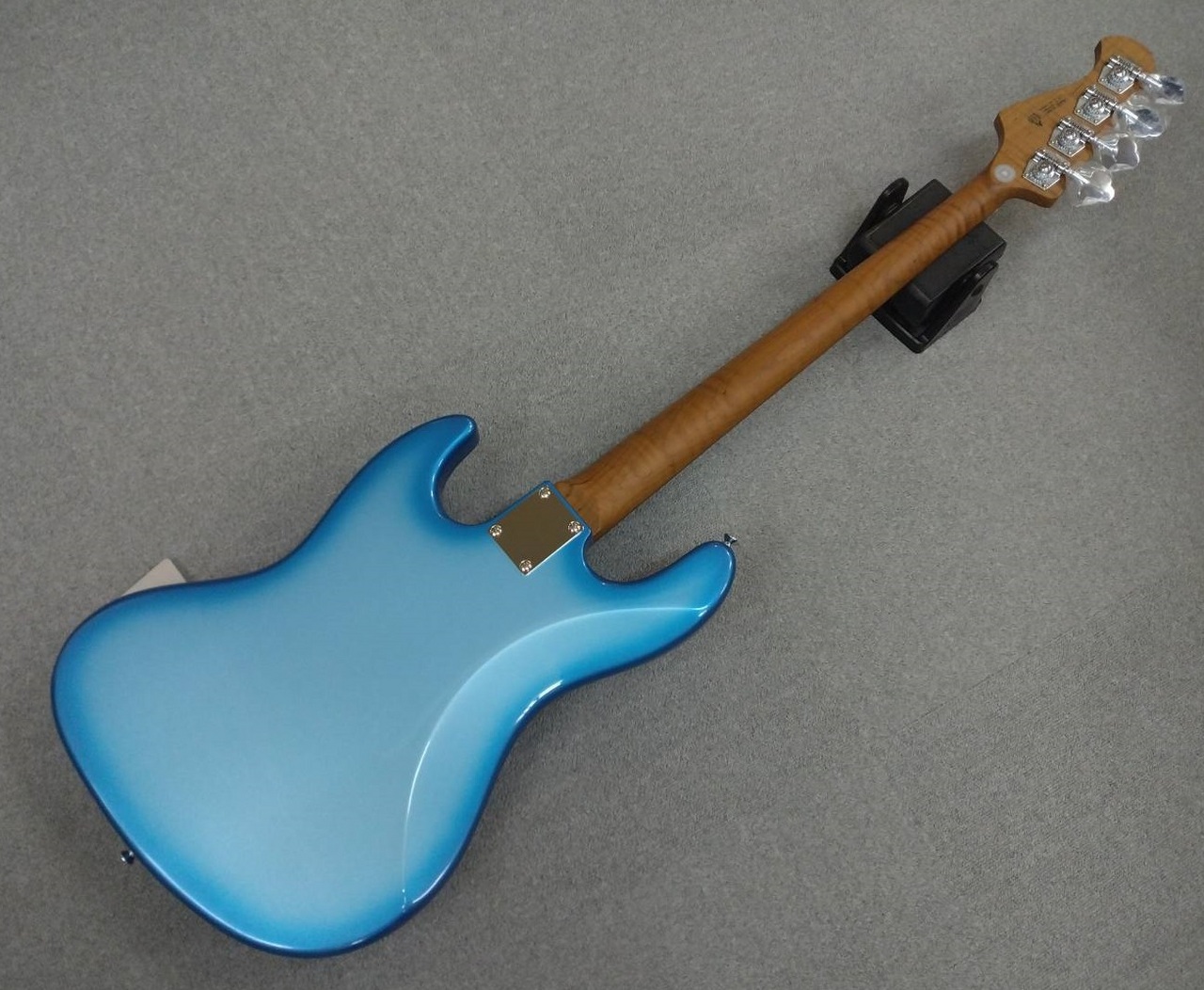 Bacchus ベース ペイズリー柄ピックガード Bacchus ベース ペイズリー柄ピックガード Bacchus ベース ペイズリー